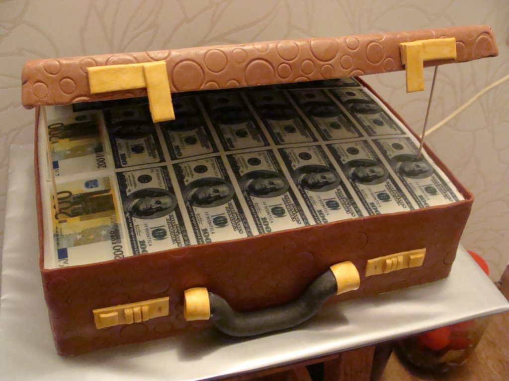 10 Человек, которые нашли большие деньги и вернули их