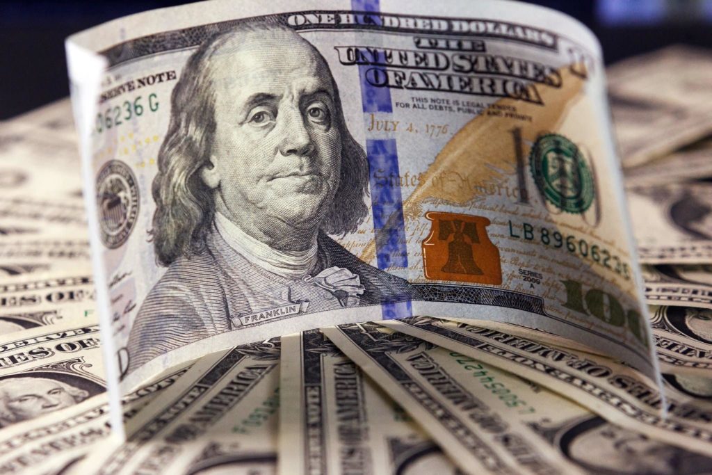 Почему доллар все еще основная резервная валюта в мире